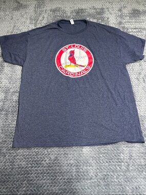 Fruit of the Loom St. Louis Cardinals Navy Blue Tee with Red Logo